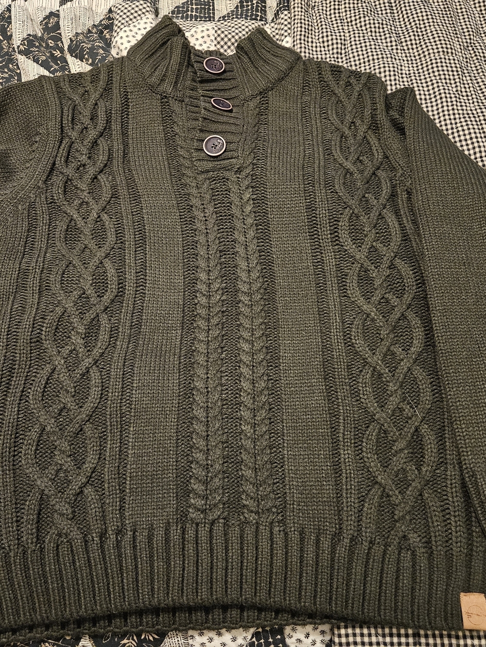 Cable Knit Pullover Sweater - Olive Green